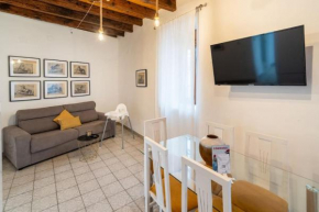 Delightful Apartment Steps from Córdoba's Wonders